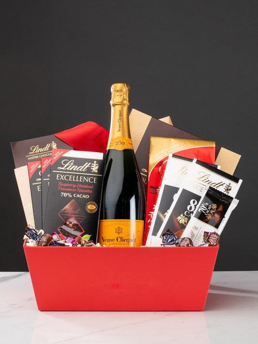 Vyno Toronto Gift Basket
